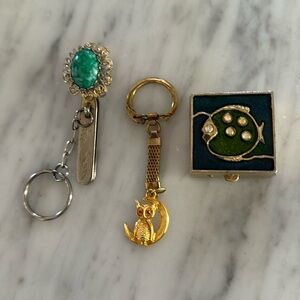 Cute vintage key clip, pill box and keychain